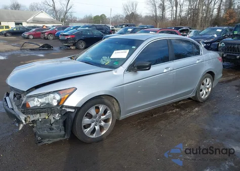 2008 Honda Accord 2.4 Ex-L z USA, uszkodzony, nr VIN 1HGCP26838A052232